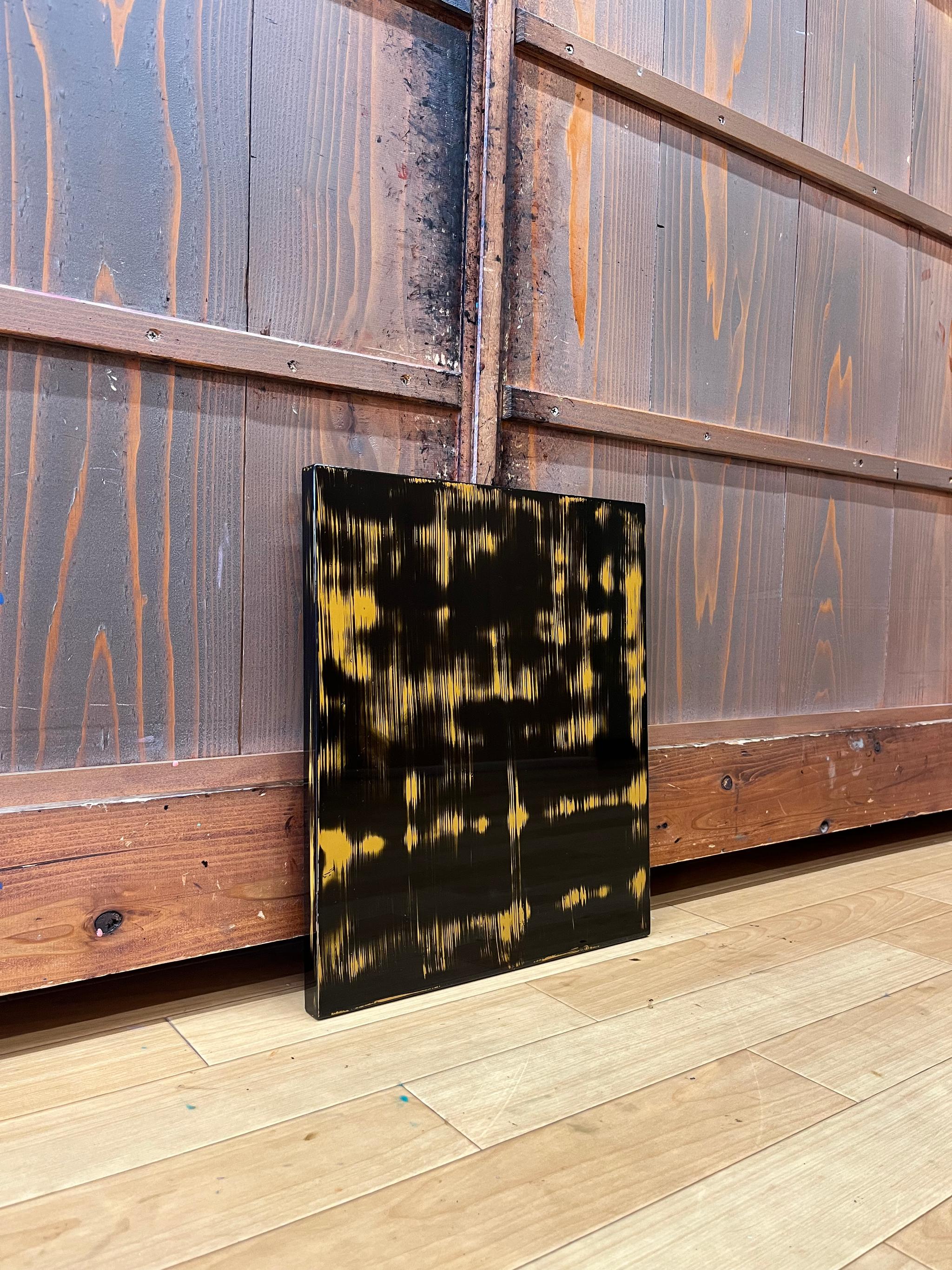 漆塗りアートパネル/ 漆黒とイエロー　鏡面仕上げ/ リビング　オフィス　エントランス　カフェ | 7枚目