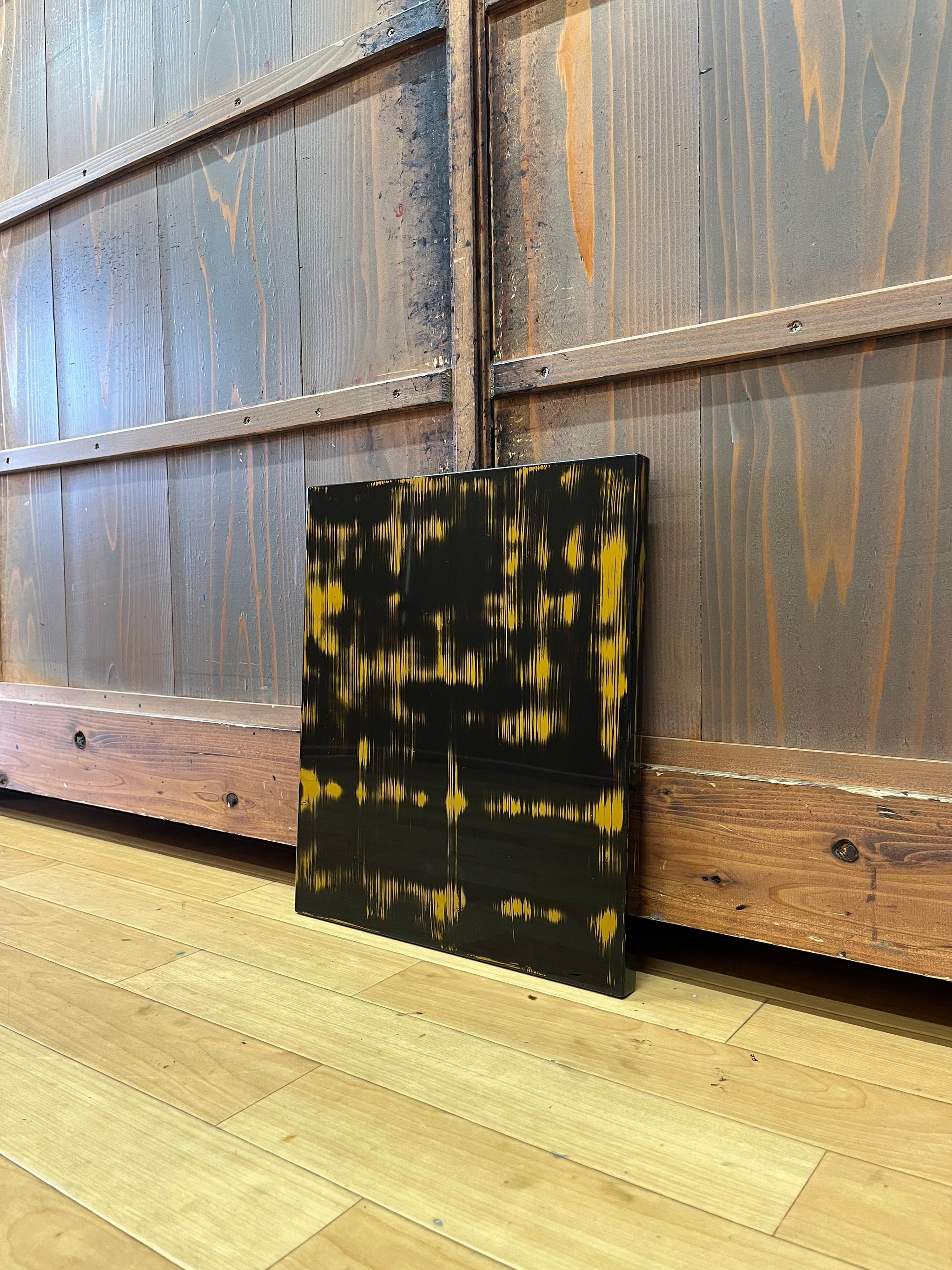 漆塗りアートパネル/ 漆黒とイエロー　鏡面仕上げ/ リビング　オフィス　エントランス　カフェ | 8枚目